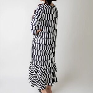 SOLID BLACK Nuggles love sleeve dress